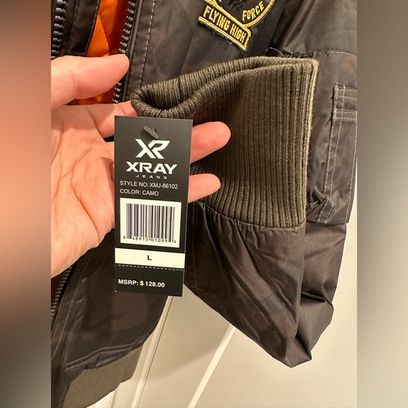 Bomber/Hoodie Jacket - Picture 6 of 15